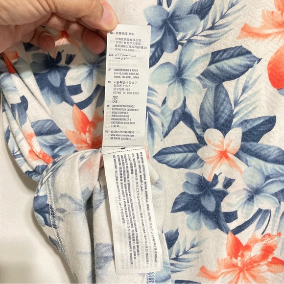 ABERCROMBIE and FITCH Kids Floral Hawaiian T Shirt Youth Unisex 15 16 - Picture 8 of 10